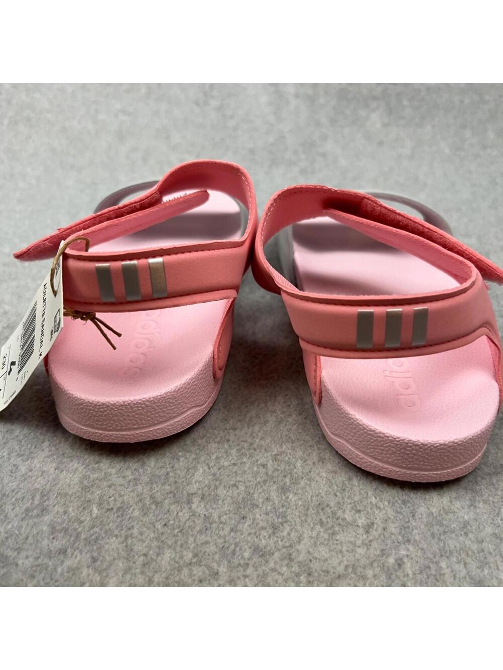 ADIDAS Kids Adilette Slides Sandals 4 youth Girls Classic Beach Summer Vaca - Picture 5 of 8